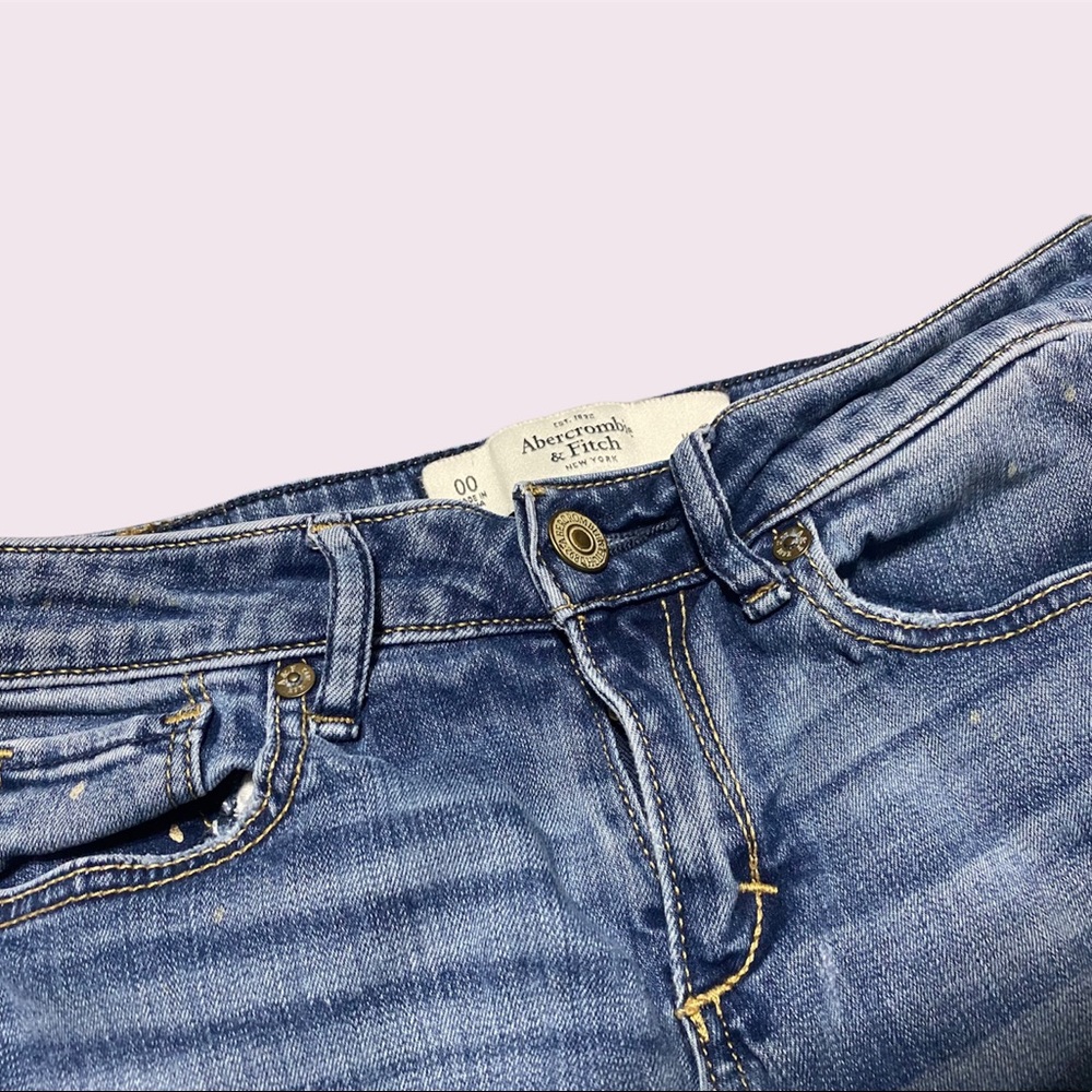 Abercrombie & Fitch Distressed Style Skinny Jeans